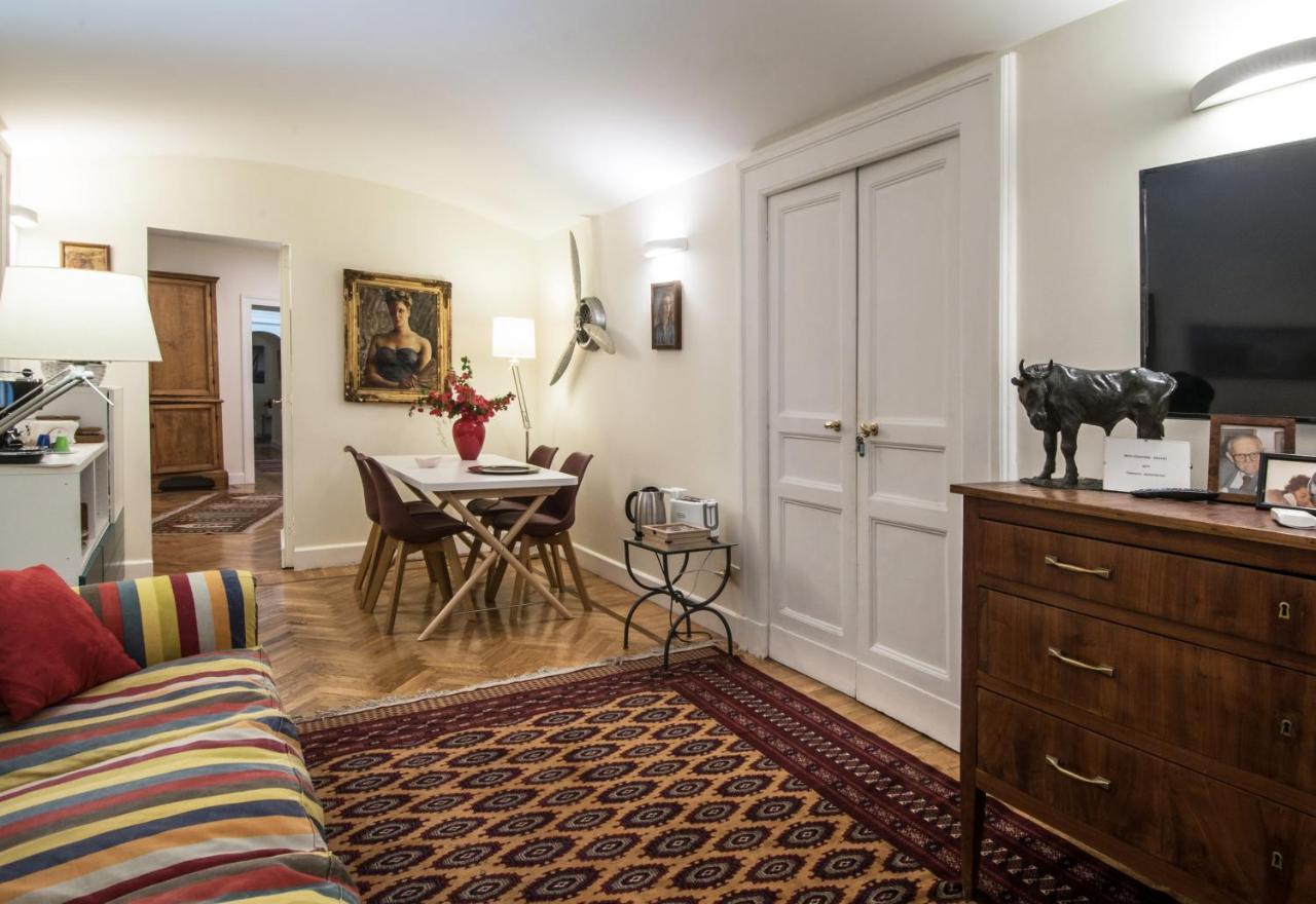 Bed and Breakfast Barù in Chiaia Napoli Esterno foto