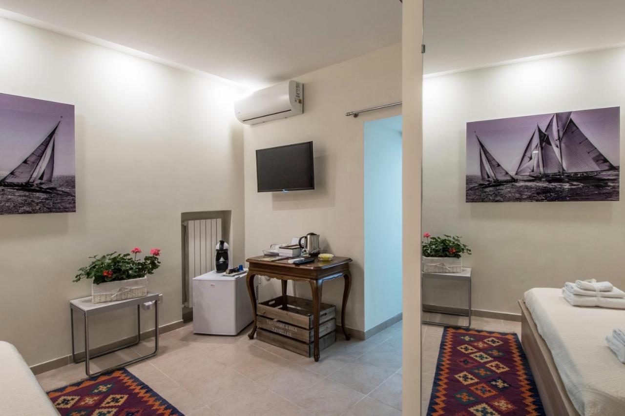 Bed and Breakfast Barù in Chiaia Napoli Esterno foto